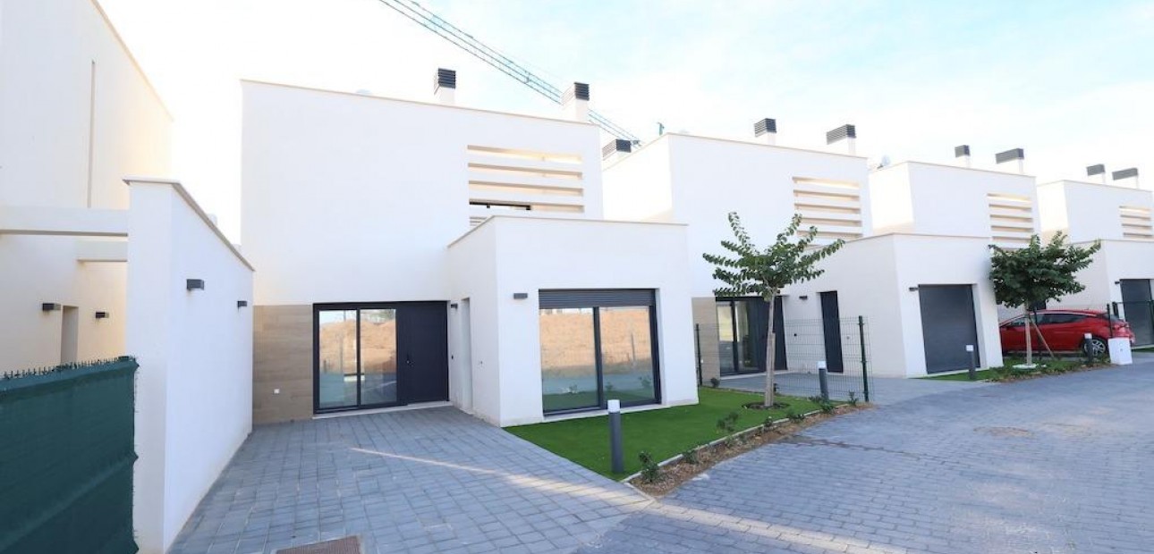 Sale - Villa -
Los Alcázares - Santa Rosalía