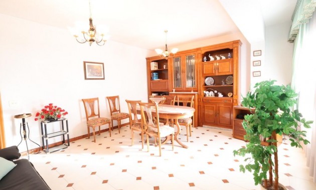 Sale - Apartment / flat -
Torrevieja - torrevieja