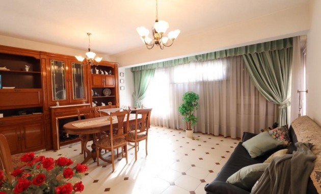 Sale - Apartment / flat -
Torrevieja - torrevieja