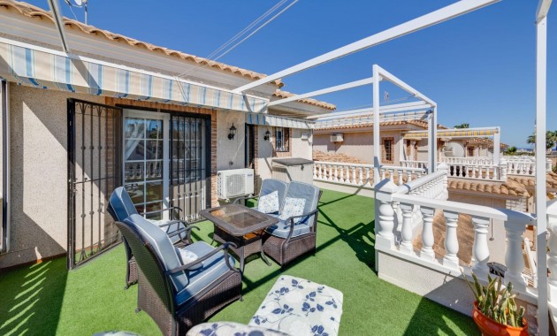 Sale - Bungalow -
Orihuela Costa - Montezenia