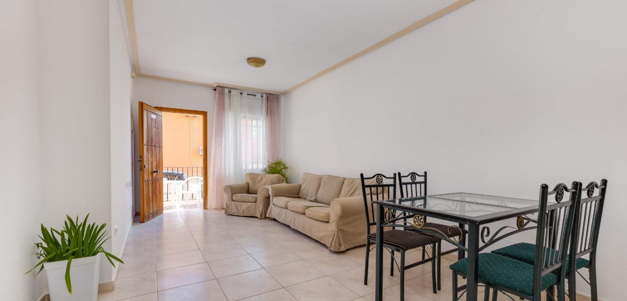 Sale - Bungalow -
Orihuela Costa - Playa Flamenca