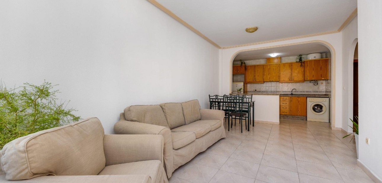 Sale - Bungalow -
Orihuela Costa - Playa Flamenca