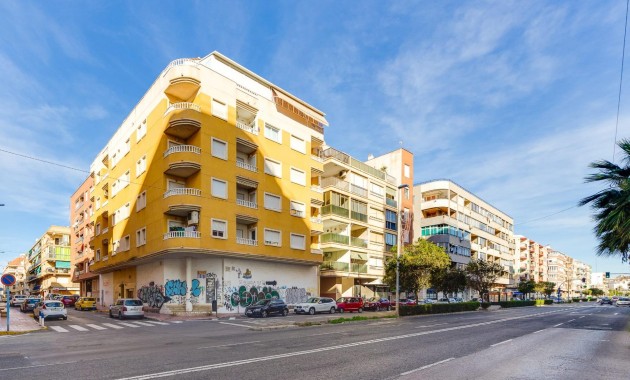 Herverkoop - Appartement / flat -
Torrevieja - Acequion