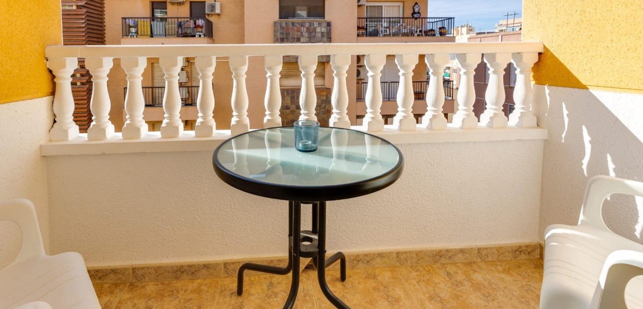 Herverkoop - Appartement / flat -
Torrevieja - Acequion