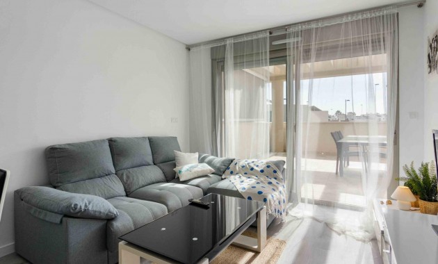 Verhuur - Appartement / flat -
Orihuela Costa - Villamartin