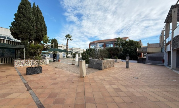 Herverkoop - Commercial Unit -
Orihuela Costa - Lomas de Cabo Roig-Los Dolses