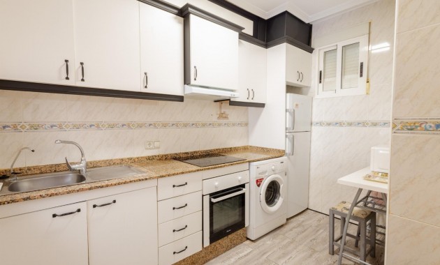 Venta - Apartamento / piso -
Torrevieja - Centro