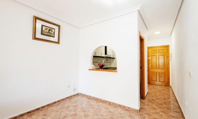 Sale - Apartment / flat -
Torrevieja - Centro