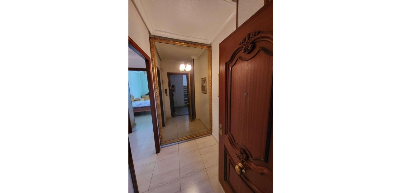 Sale - Penthouse -
Torrevieja - Centro