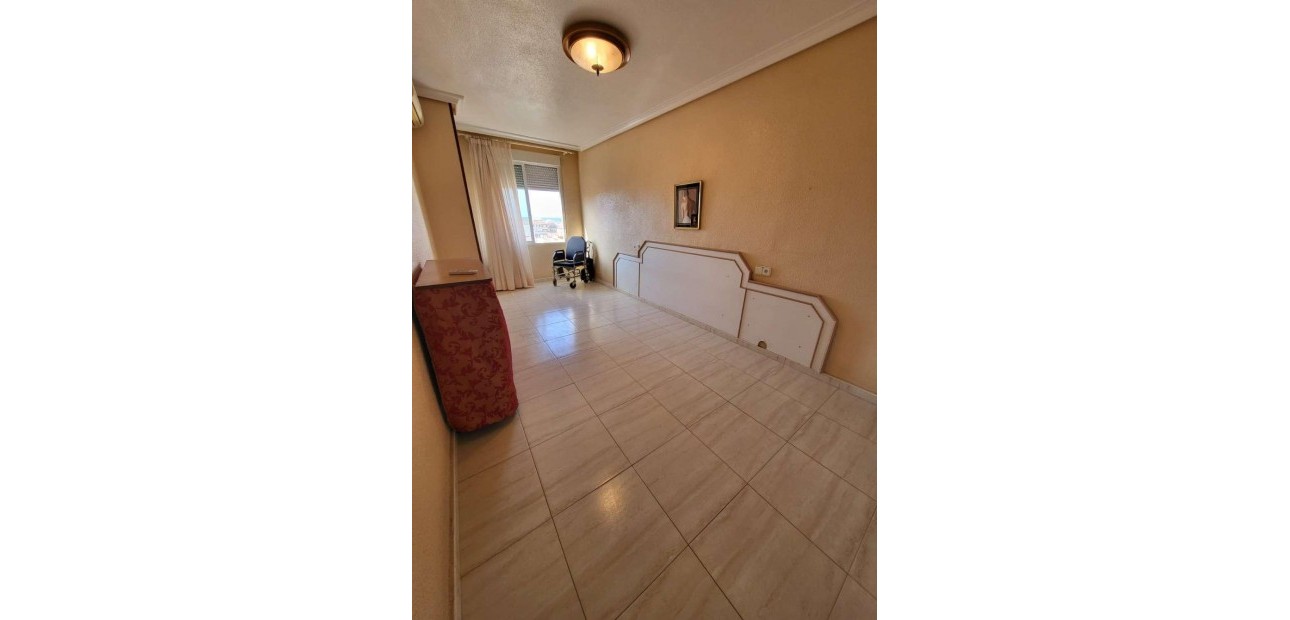 Sale - Penthouse -
Torrevieja - Centro