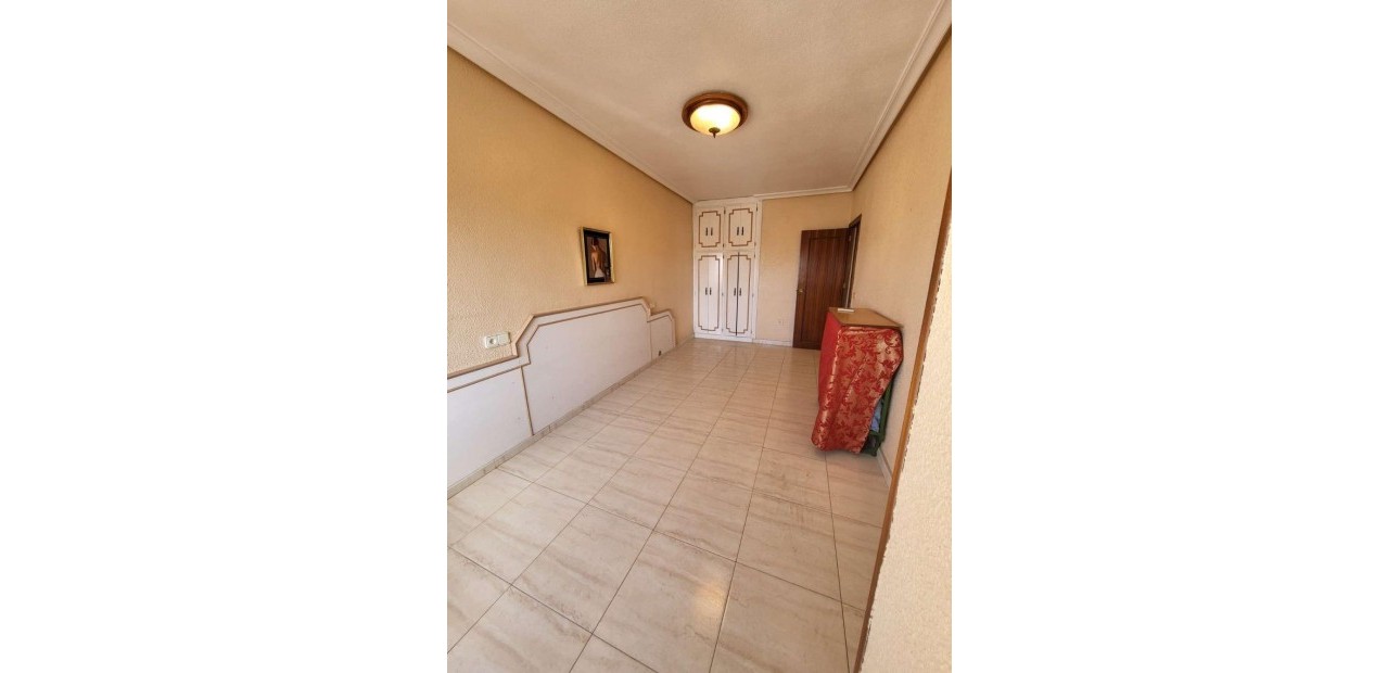 Sale - Penthouse -
Torrevieja - Centro