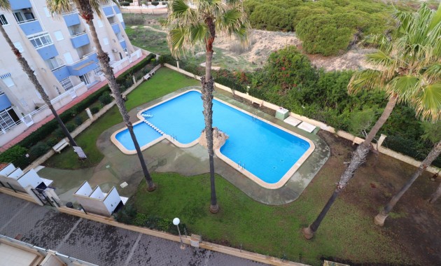 Sale - Apartment / flat -
La Mata - La Mata - Town