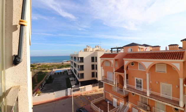 Sale - Apartment / flat -
La Mata - La Mata - Town