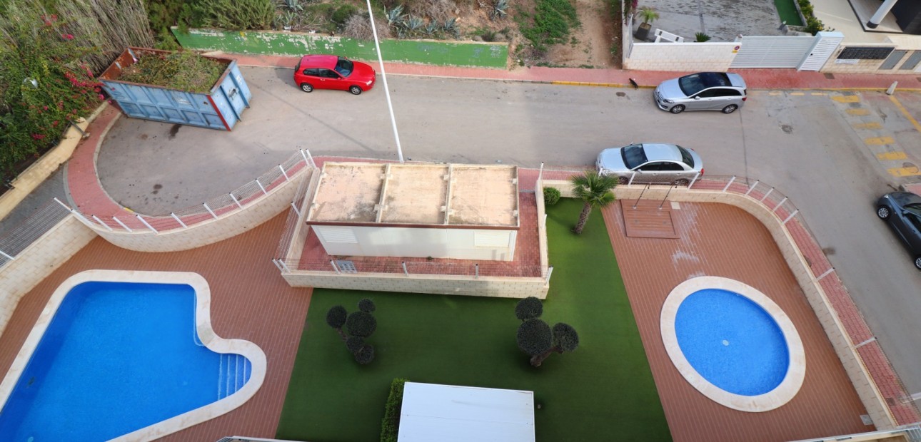 Sale - Apartment / flat -
La Mata - La Mata - Town