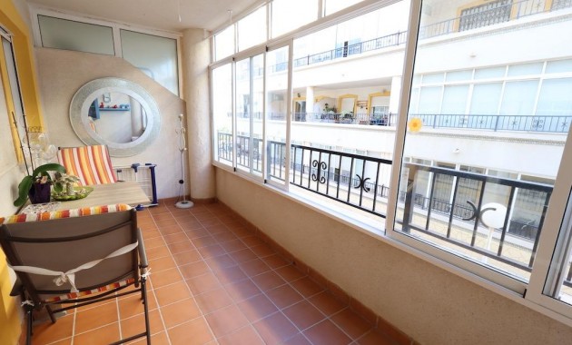 Sale - Apartment / flat -
Orihuela Costa - Punta Prima