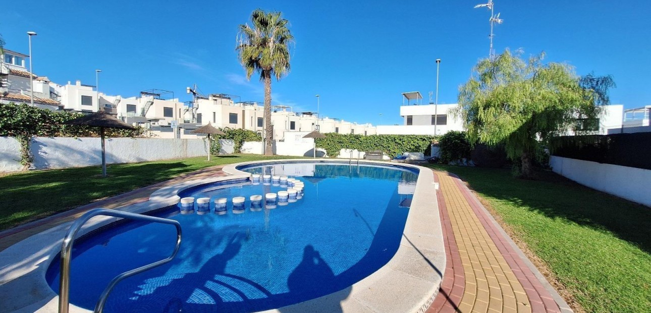 Venta - Villa -
Orihuela Costa - Lomas de Cabo Roig-Los Dolses