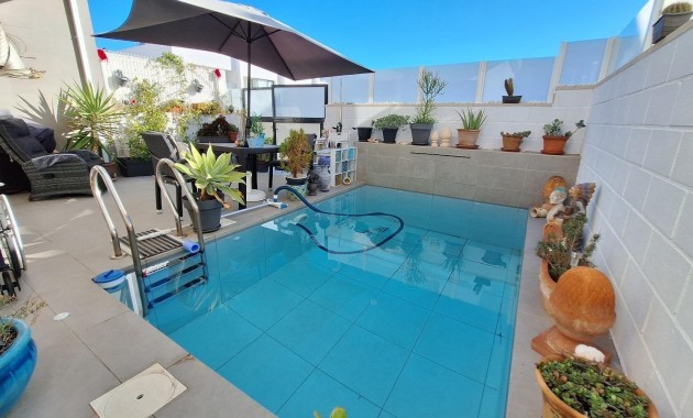 Sale - Villa -
Orihuela Costa - Lomas de Cabo Roig-Los Dolses