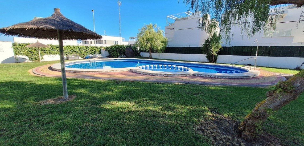 Sale - Villa -
Orihuela Costa - Lomas de Cabo Roig-Los Dolses