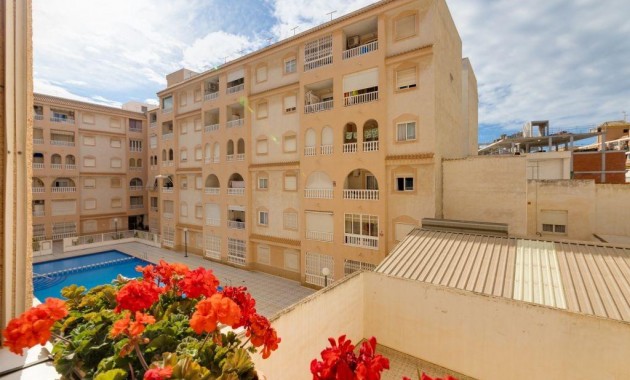 Sale - Apartment / flat -
Torrevieja - Estacion de autobuses