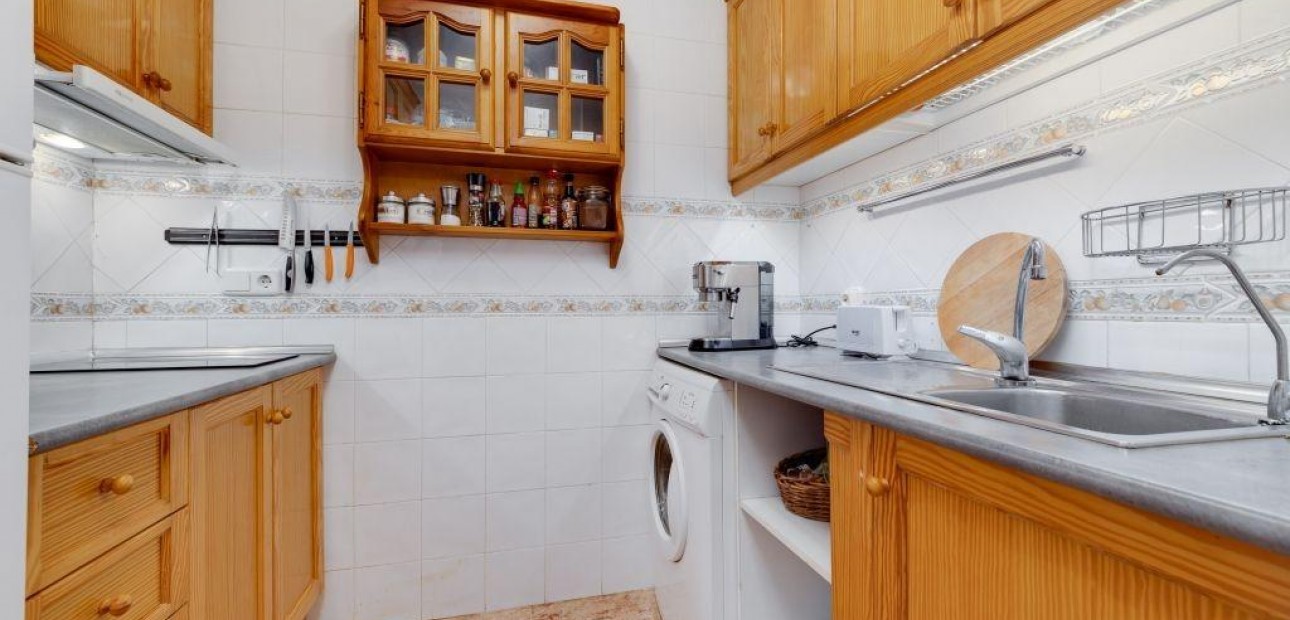 Sale - Apartment / flat -
Torrevieja - Estacion de autobuses