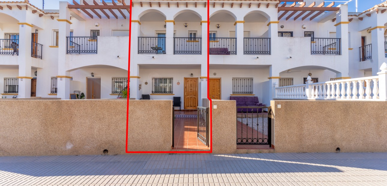 Venta - Adosado -
Torrevieja - Punta prima