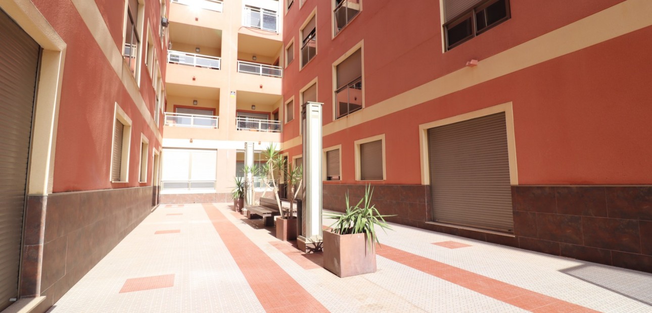 Herverkoop - Appartement / flat -
Rojales - Los Palacios