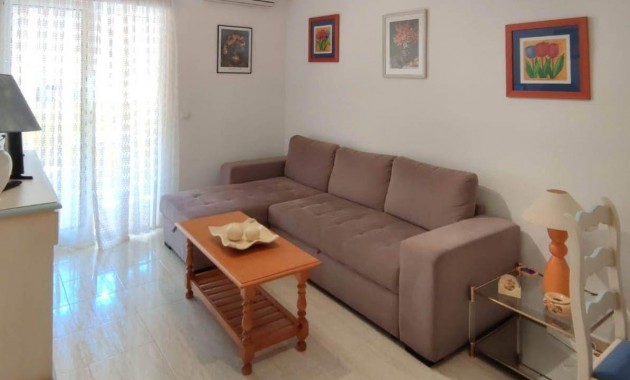 Herverkoop - Appartement / flat -
Torrevieja - Estacion de autobuses