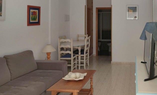 Herverkoop - Appartement / flat -
Torrevieja - Estacion de autobuses