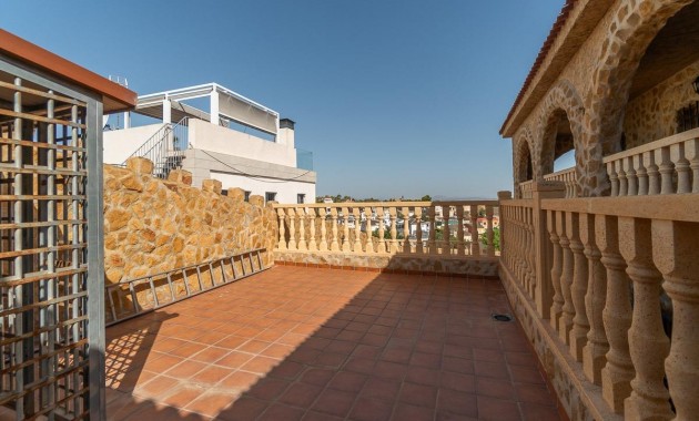 Herverkoop - Villa -
Torrevieja - Los altos