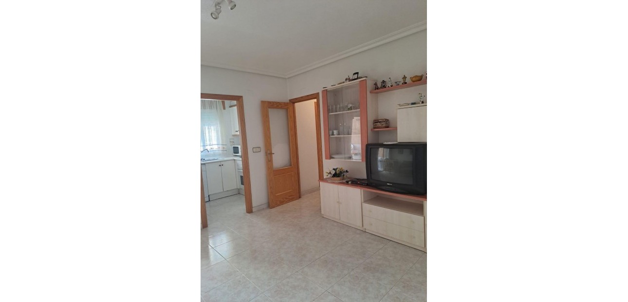 Herverkoop - Appartement / flat -
Torrevieja - Acequion