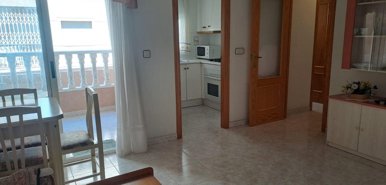 Herverkoop - Appartement / flat -
Torrevieja - Acequion