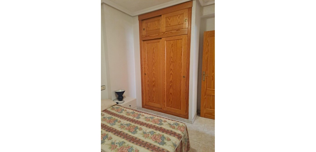 Herverkoop - Appartement / flat -
Torrevieja - Acequion