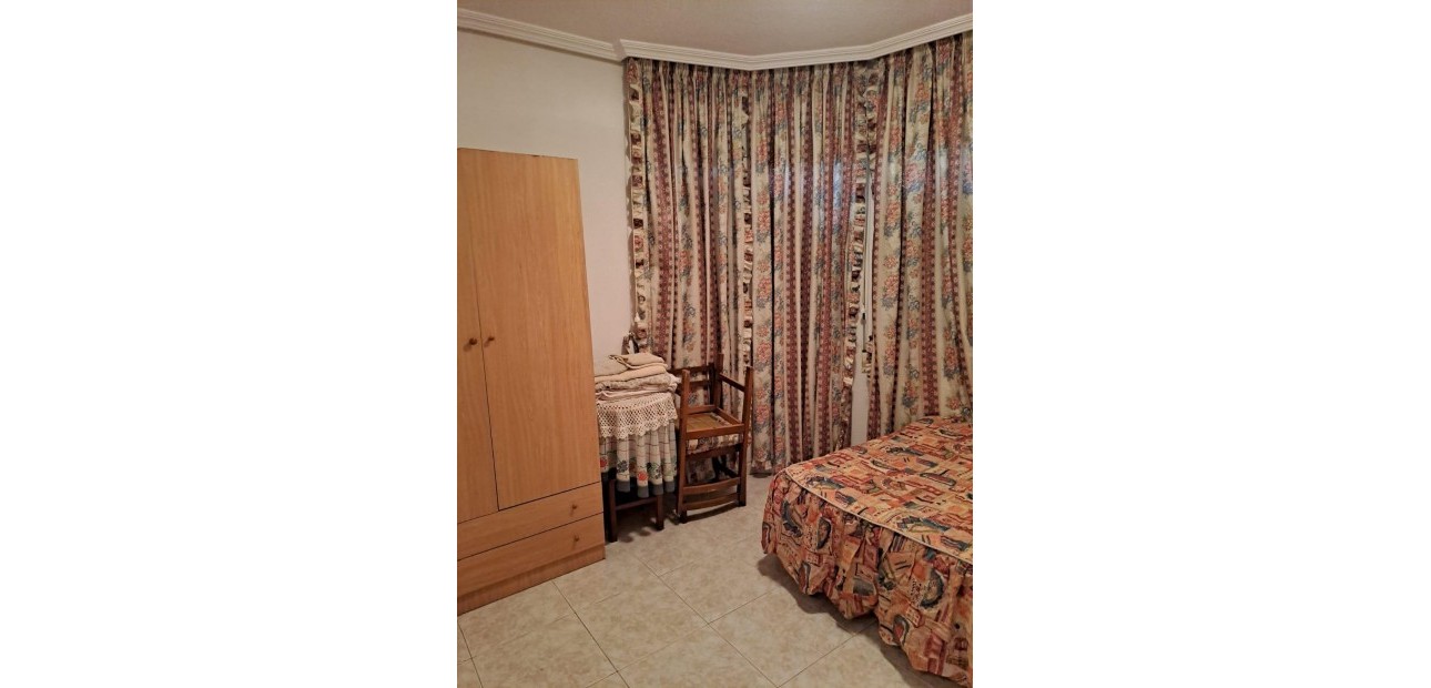 Herverkoop - Appartement / flat -
Torrevieja - Acequion