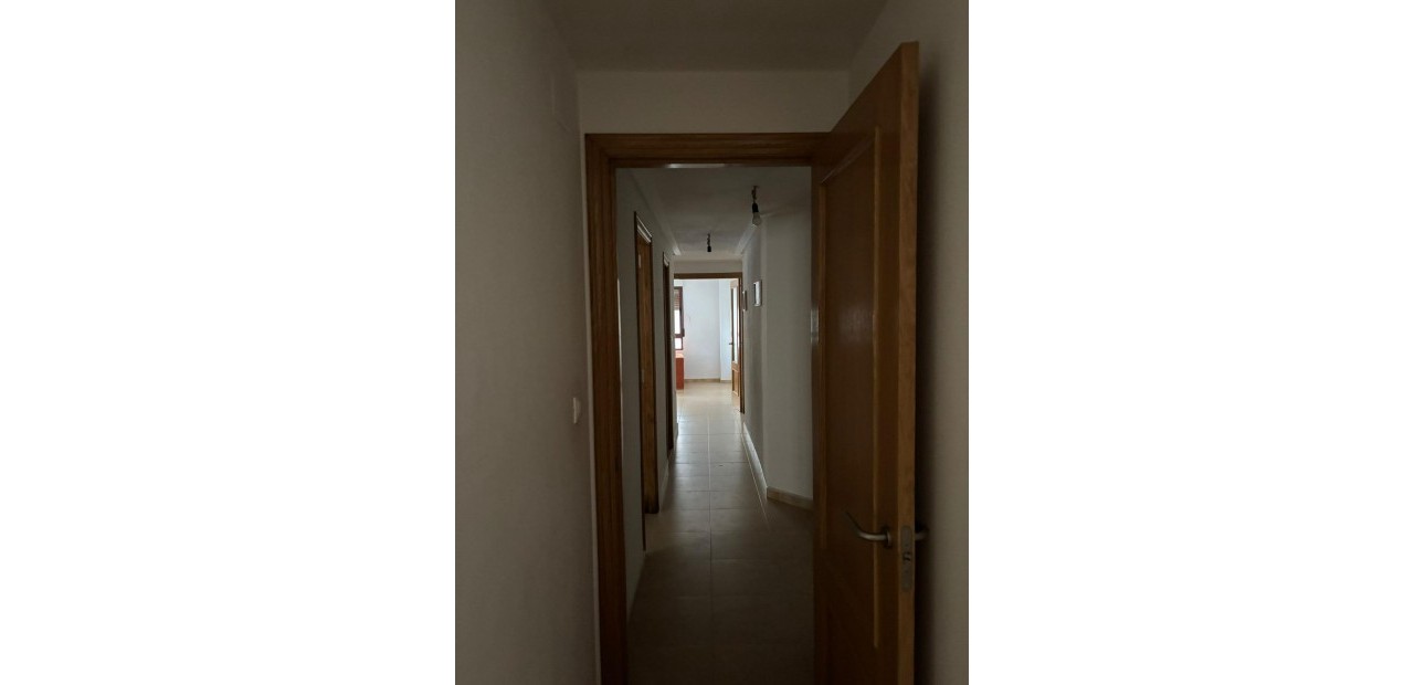 Herverkoop - Appartement / flat -
Almoradi - Centro urbano 2