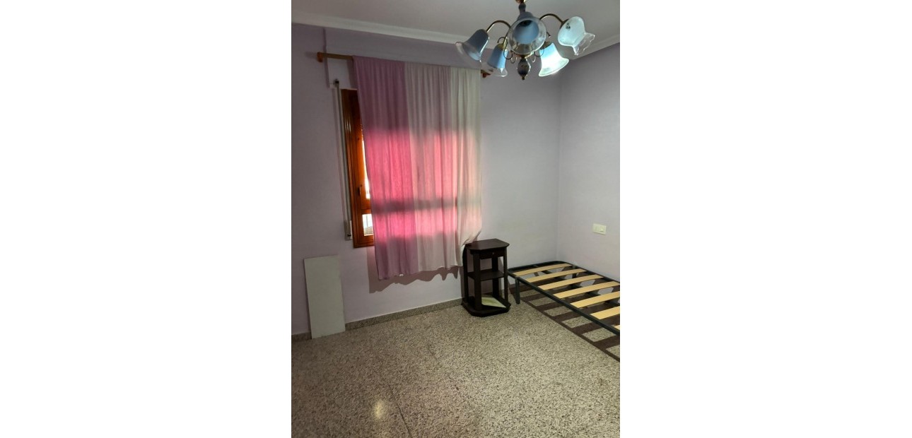 Sale - Apartment / flat -
Almoradi - Comunidad valenciana