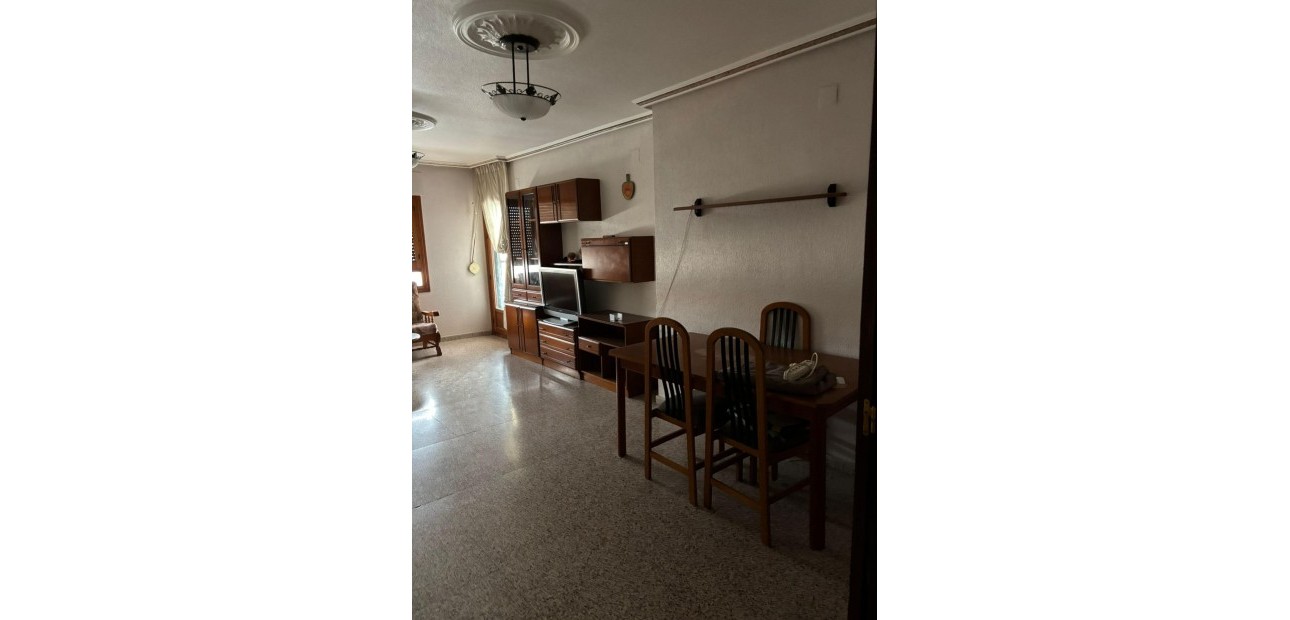 Sale - Apartment / flat -
Almoradi - Comunidad valenciana