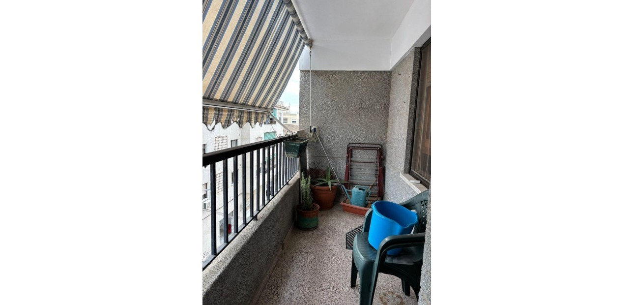 Sale - Apartment / flat -
Almoradi - Comunidad valenciana