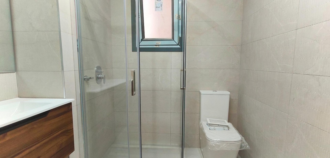 Herverkoop - Appartement / flat -
Torrevieja - torrevieja