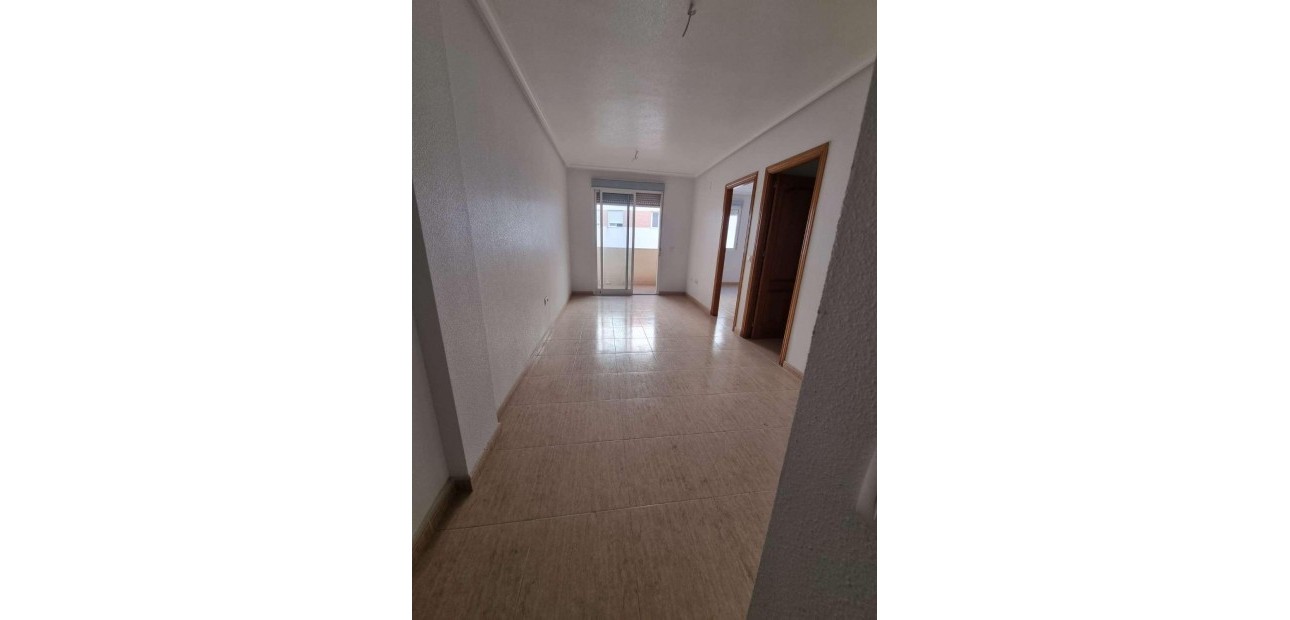 Herverkoop - Appartement / flat -
Torrevieja - Playa de los locos