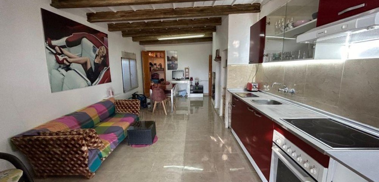 Herverkoop - Country House -
Orihuela - La Murada-Los Vicentes