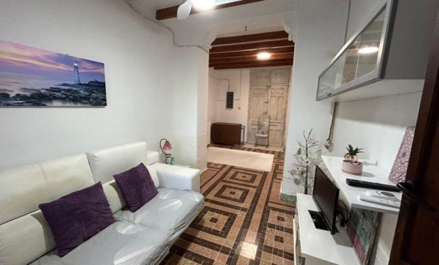 Herverkoop - Country House -
Orihuela - La Murada-Los Vicentes