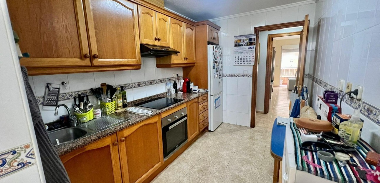 Sale - Apartment / flat -
Torrevieja - torrevieja