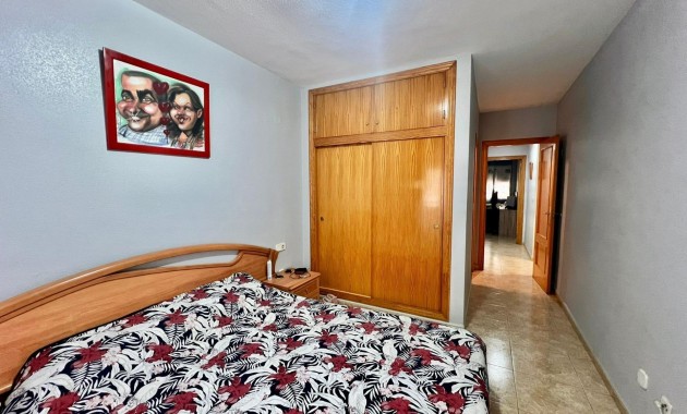 Sale - Apartment / flat -
Torrevieja - torrevieja