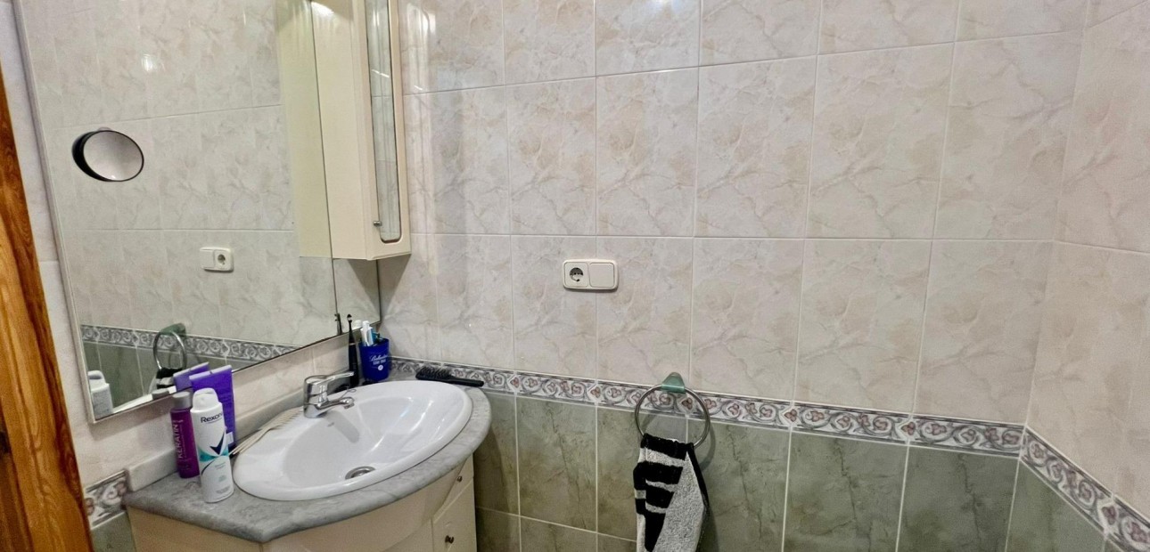 Sale - Apartment / flat -
Torrevieja - torrevieja