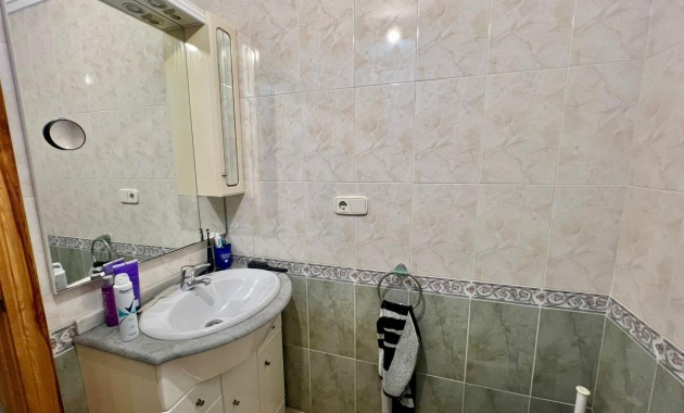 Sale - Apartment / flat -
Torrevieja - torrevieja