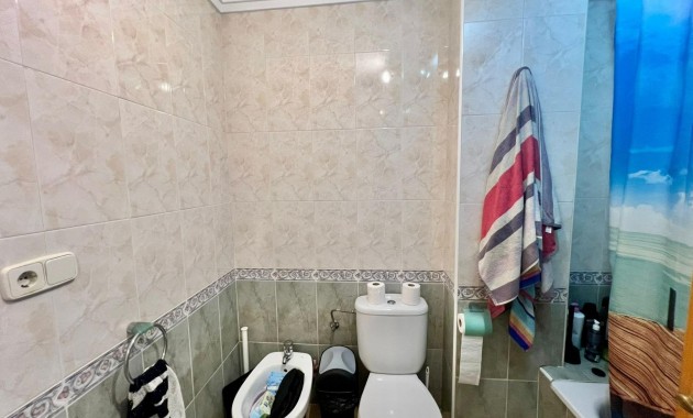 Sale - Apartment / flat -
Torrevieja - torrevieja