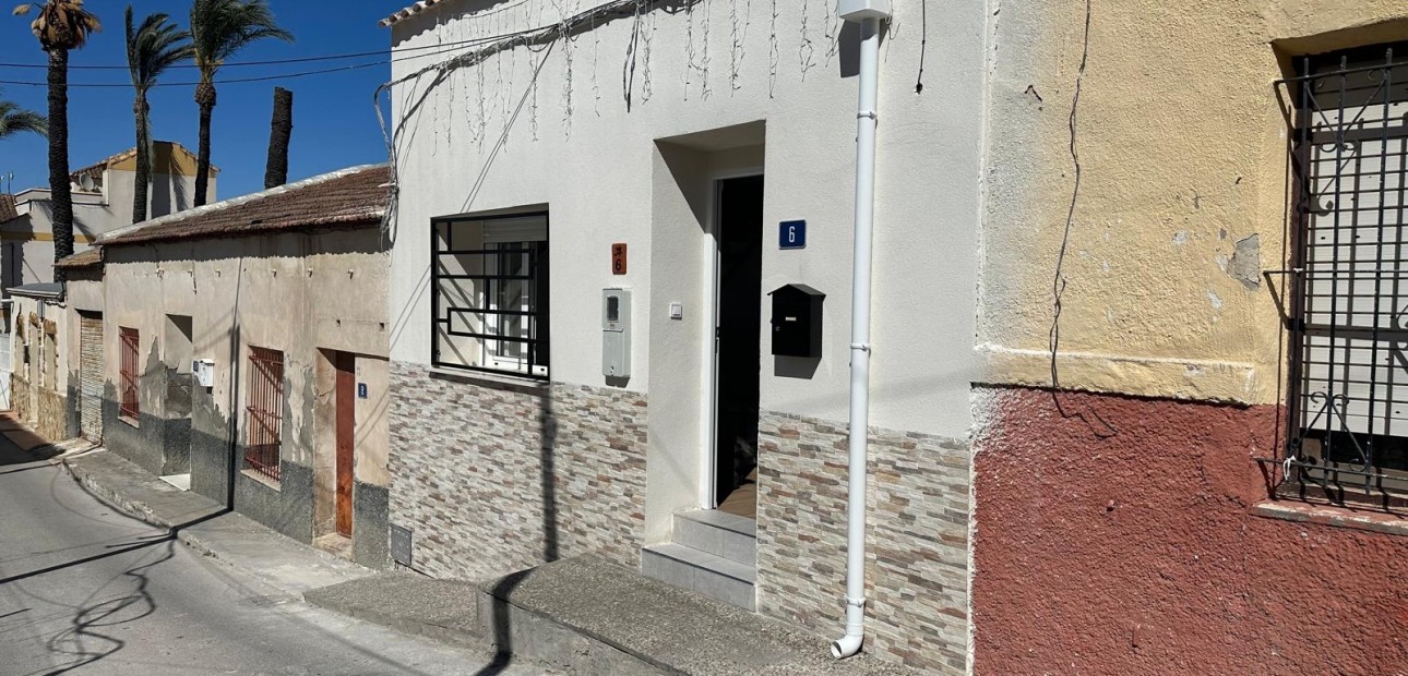 Herverkoop - House -
Orihuela - Torremendo