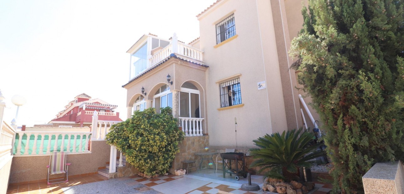 Herverkoop - Terraced house -
Orihuela Costa - PAU 26