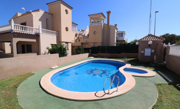 Herverkoop - Terraced house -
Orihuela Costa - PAU 26