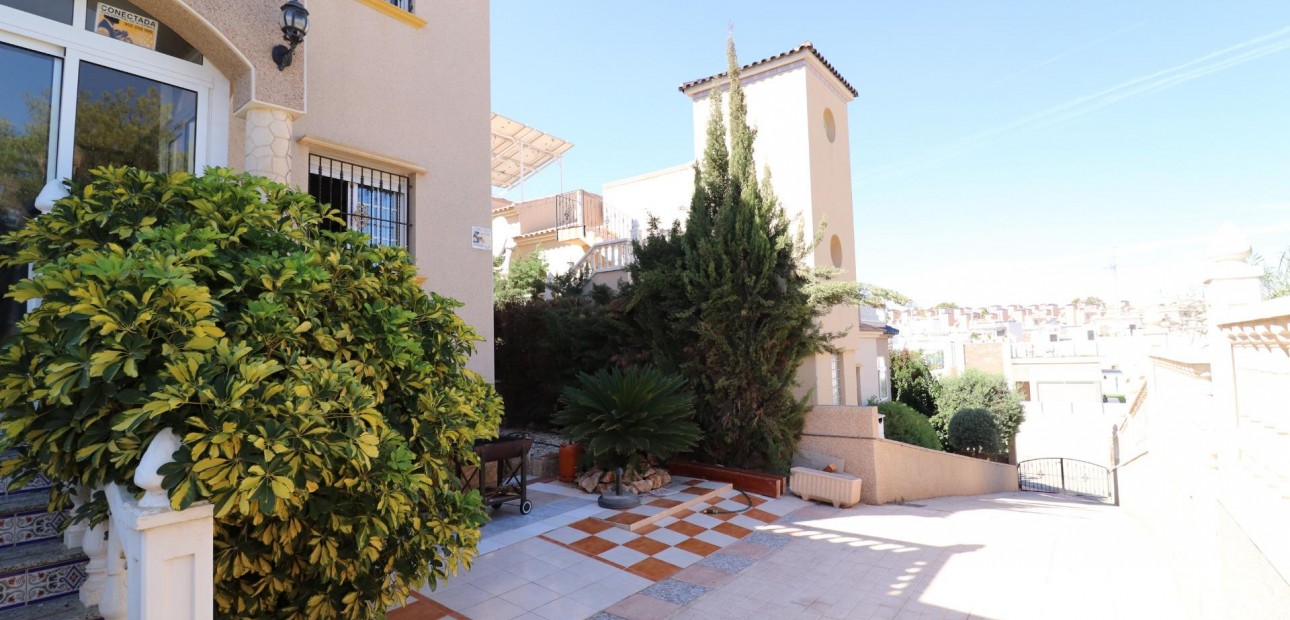 Herverkoop - Terraced house -
Orihuela Costa - PAU 26